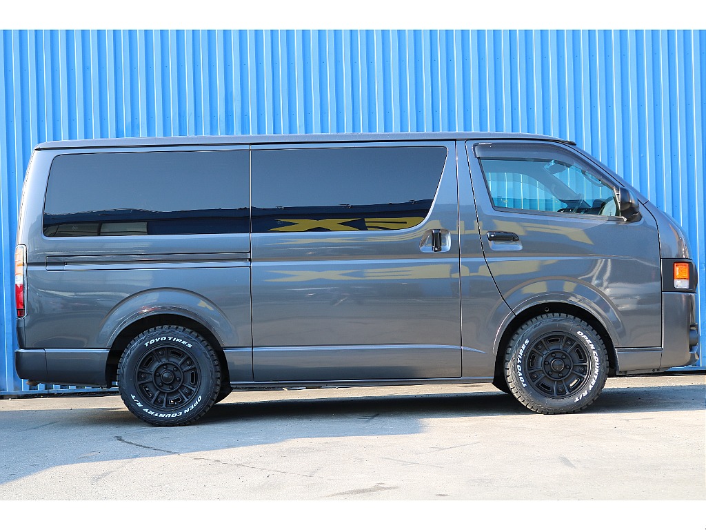 R2年式　ハイエースバン　ダークプライム　ReClassicカスタム