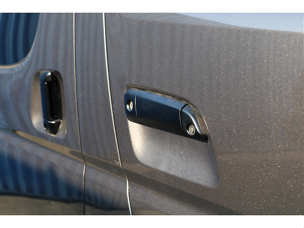 R2年式　ハイエースバン　ダークプライム　ReClassicカスタム