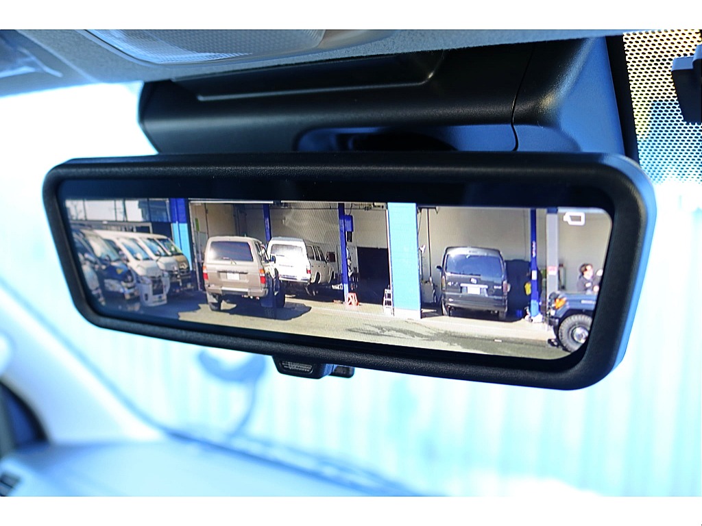 純正デジタルインナーミラー　車両後方カメラの映像をインナーミラー内のディスプレイに表示♪