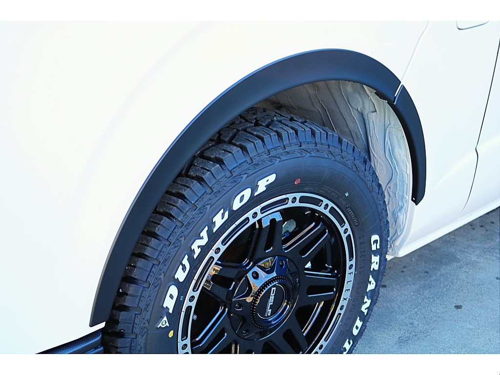 ＦＬＥＸ　オーバーフェンダー　前後２５ｍｍのダウンフェンダーの為ローダウンの視覚効果もあり♪