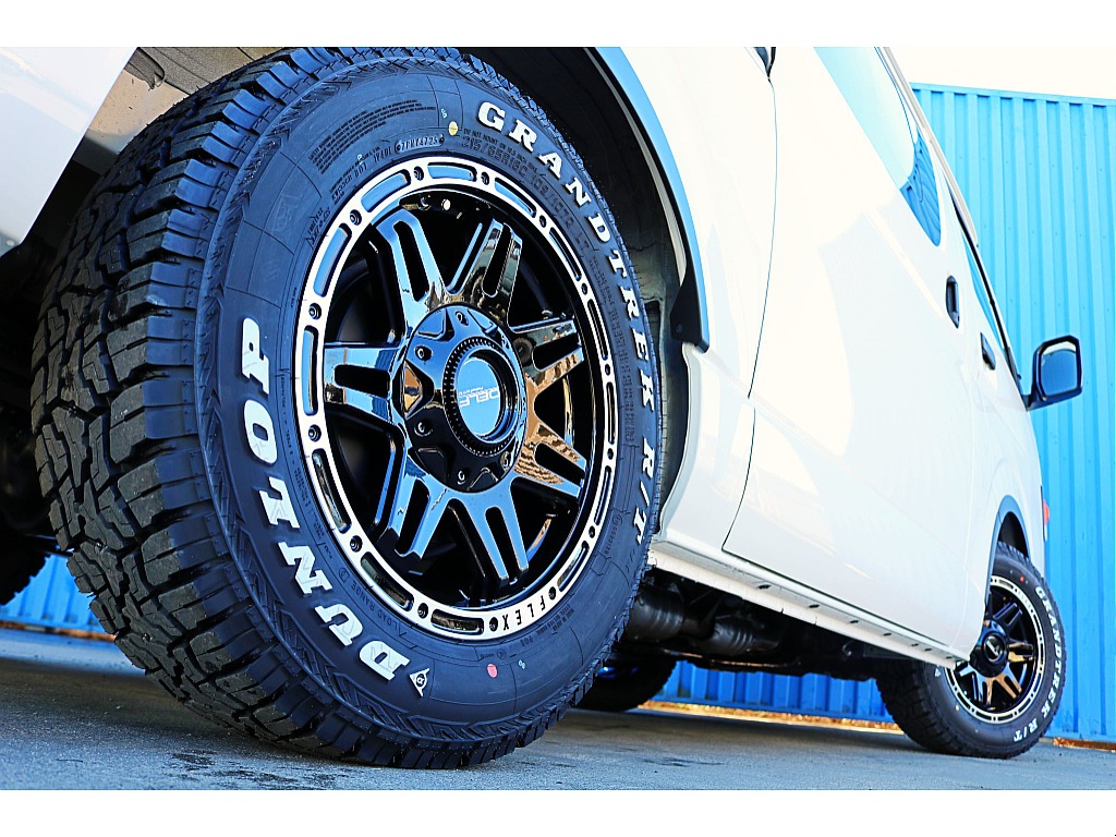 ＦＬＥＸ　Ｄｅｌｆ０４ホイール　１６インチ　DUNLOP　GRAND TREKタイヤ♪