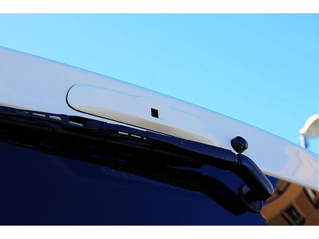 純正デジタルインナーミラー　車両後方カメラの映像をインナーミラー内のディスプレイに表示♪