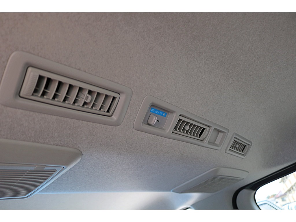 純正リアエアコン操作パネル♪