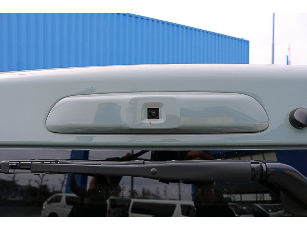 純正デジタルインナーミラー　車両後方カメラの映像をインナーミラー内のディスプレイに表示♪