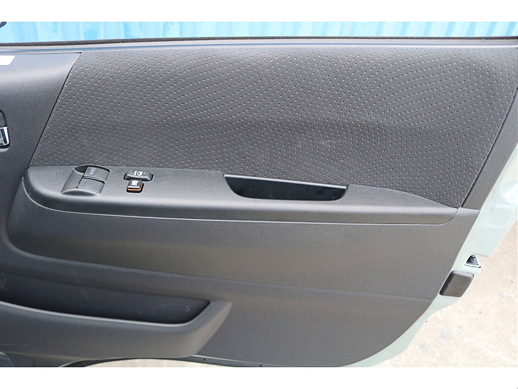 R7年式　ハイエースバン　ディーゼル4WD　アーバンカーキ＆JAOSカスタム♪