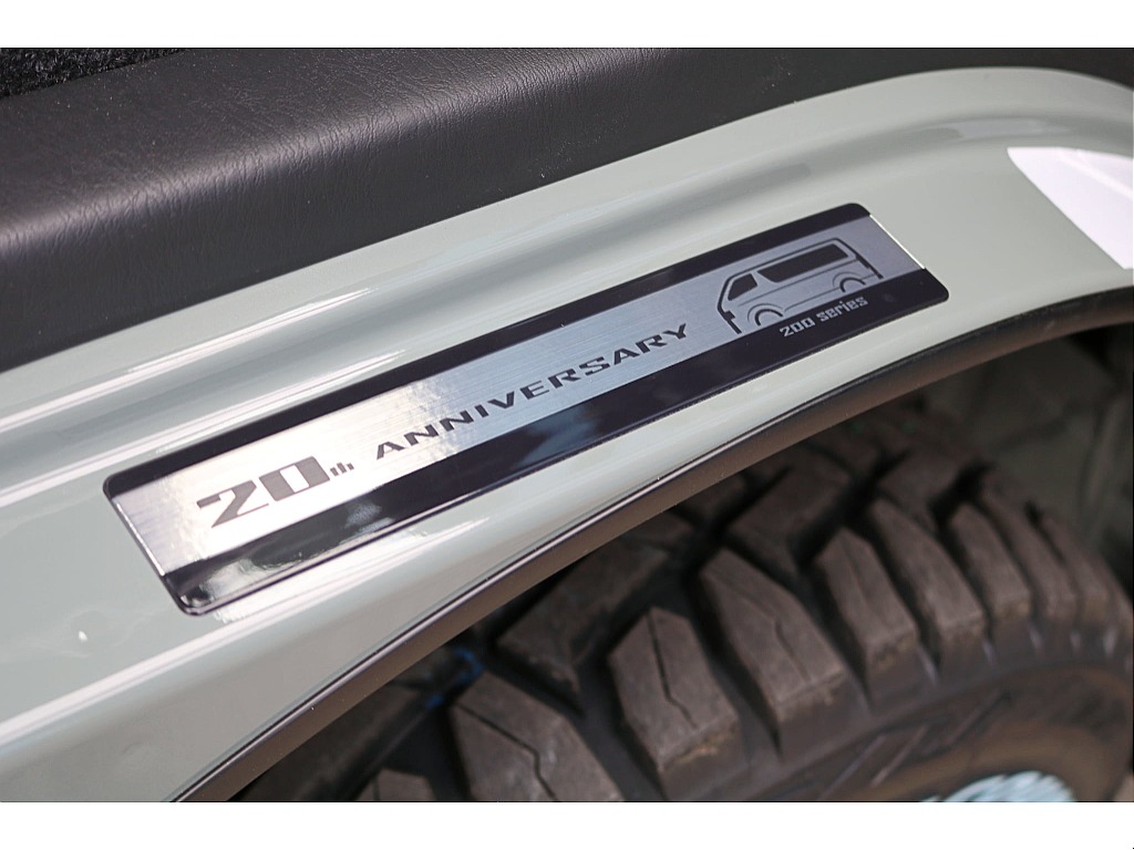 R7年式　ハイエースバン　ディーゼル4WD　アーバンカーキ＆JAOSカスタム♪