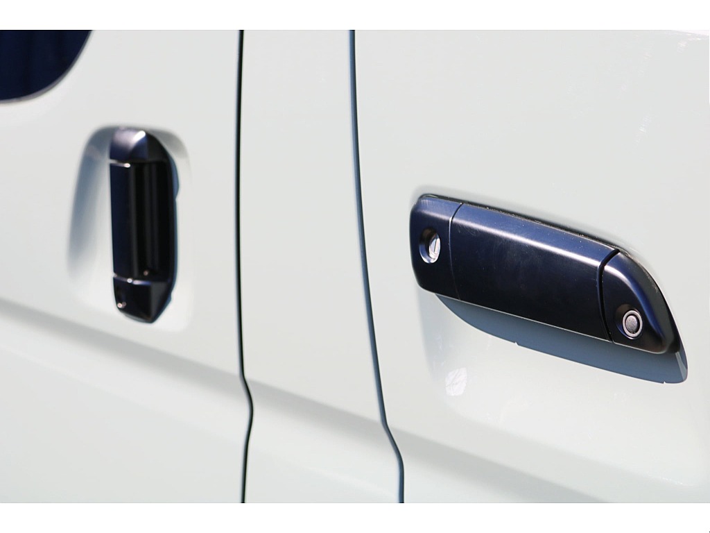 インナーブラックヘッドライト＆メッキ部艶消しブラック塗装♪