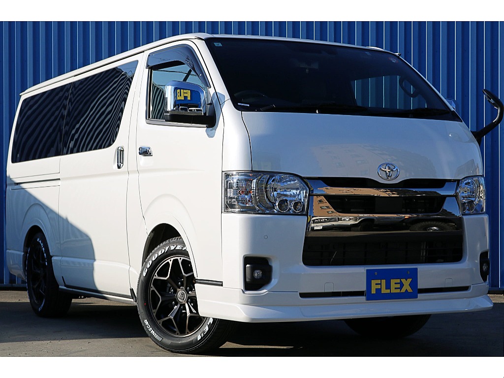 R６年式　ハイエースバン　ダークプライムⅡ　ディーゼル4WD　シンプルカスタム