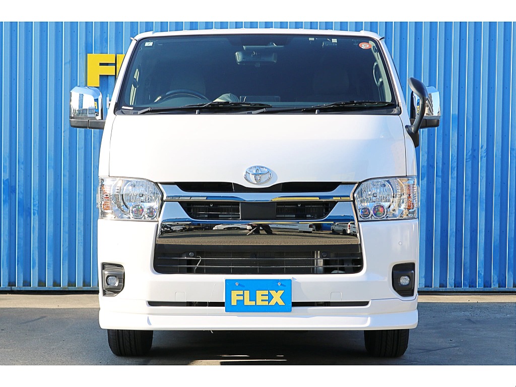 R６年式　ハイエースバン　ダークプライムⅡ　ディーゼル4WD　シンプルカスタム