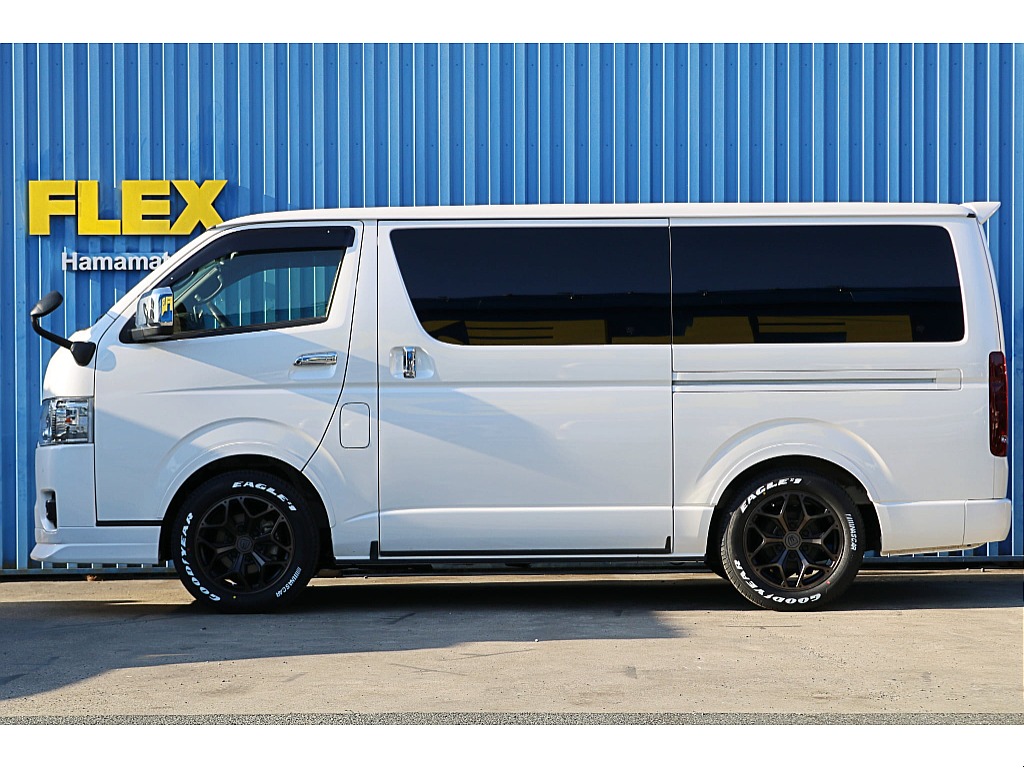 R６年式　ハイエースバン　ダークプライムⅡ　ディーゼル4WD　シンプルカスタム