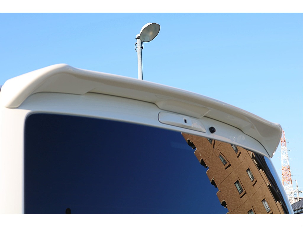 R６年式　ハイエースバン　ダークプライムⅡ　ディーゼル4WD　シンプルカスタム