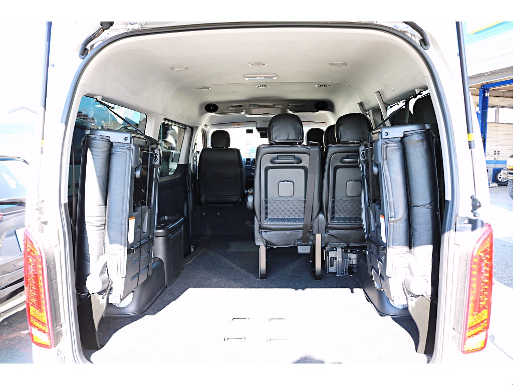【R4年式】ハイエースワゴンGL　バットフェイスカスタム