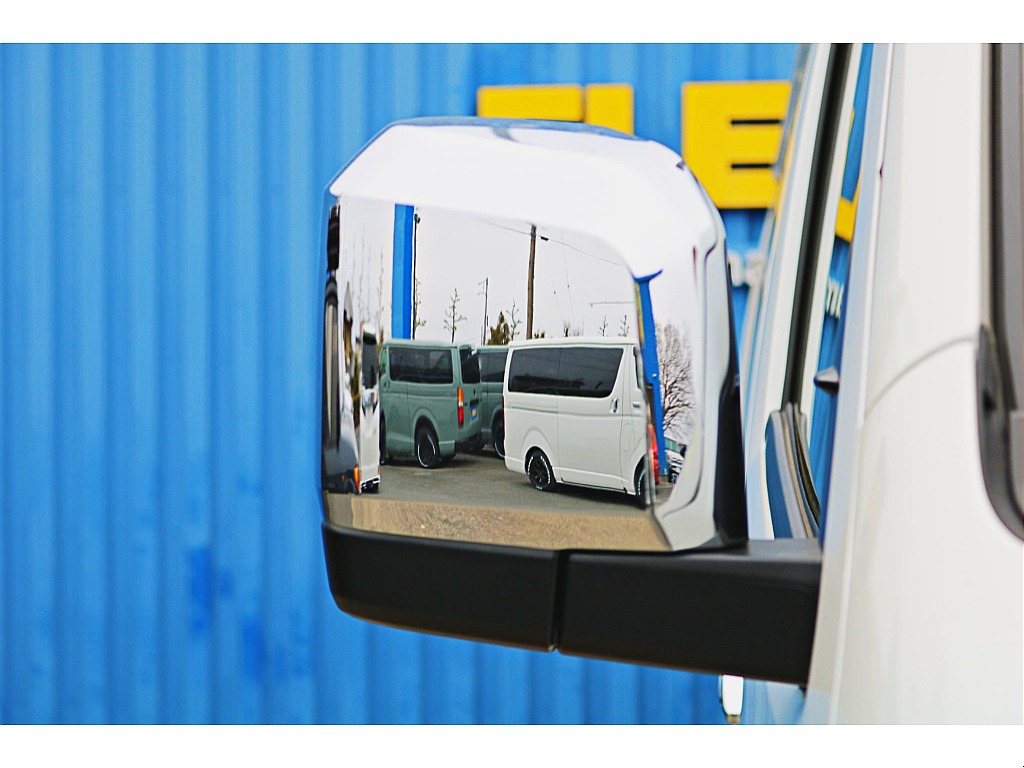 R7年式　ハイエースバン　ダークプライムⅡ　ガソリン　シンプルカスタムパッケージ♪