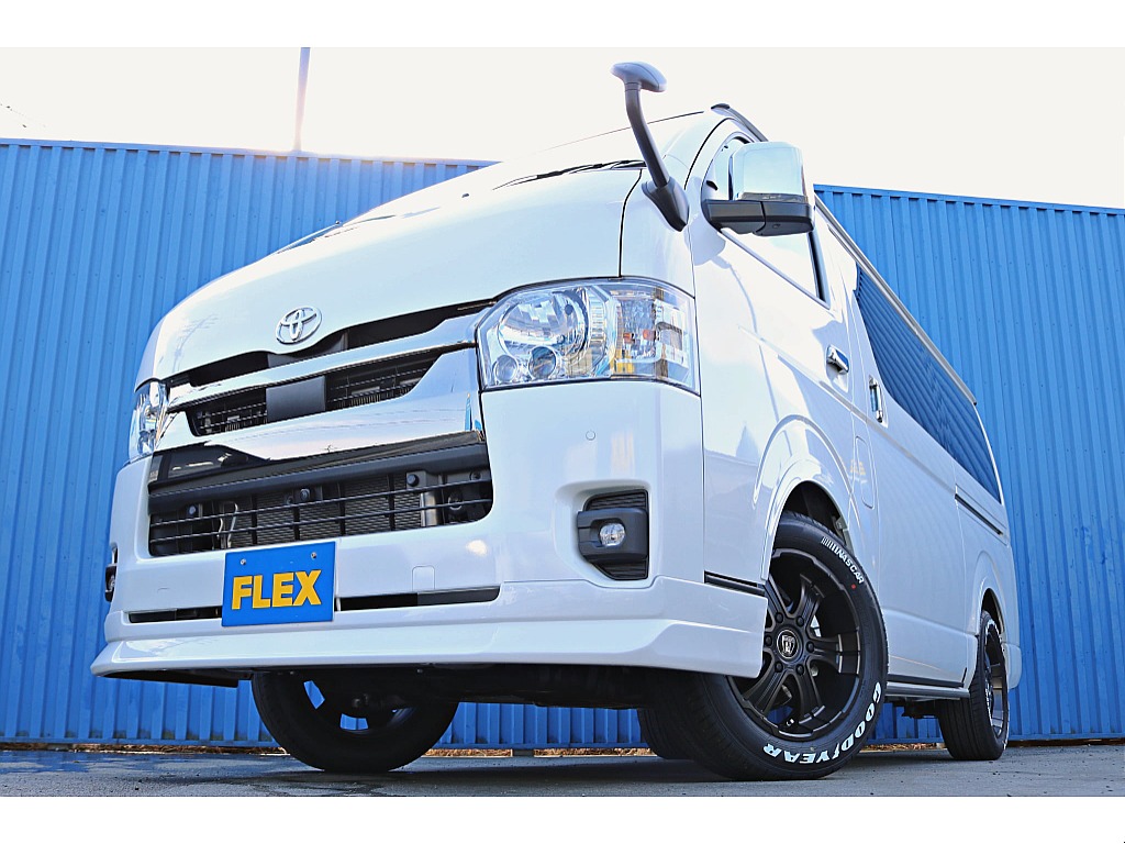 R7年式　ハイエースバン　ダークプライムⅡ　ガソリン2WD　シンプルカスタム♪