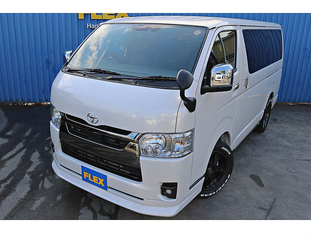 R7年式　ハイエースバン　ダークプライムⅡ　ガソリン2WD　シンプルカスタム♪