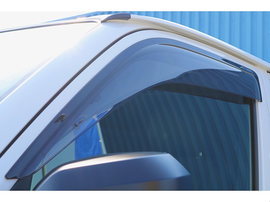 ドアバイザー施工済♪