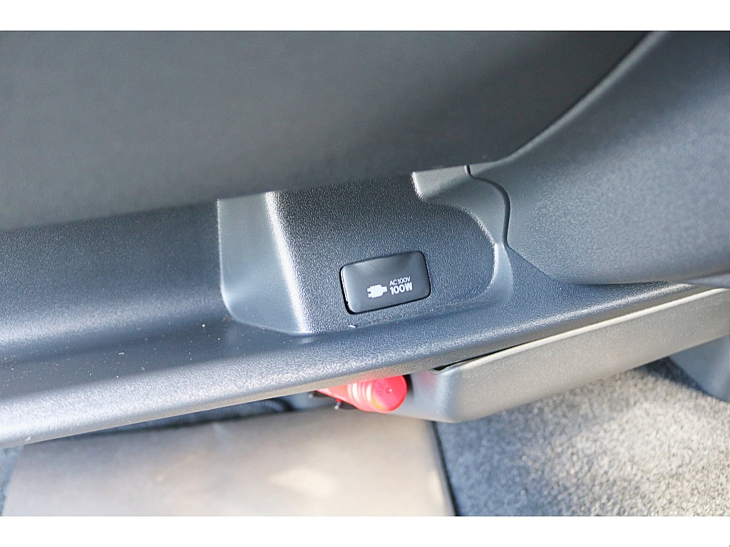 ＡＣ１００Ｖ電源、標準装備です♪