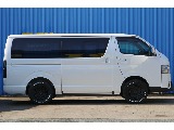 R5年式ハイエースバン　ディーゼル4WD　ダークプライムⅡ　FLEXオフロードカスタム＆フローリング施工♪