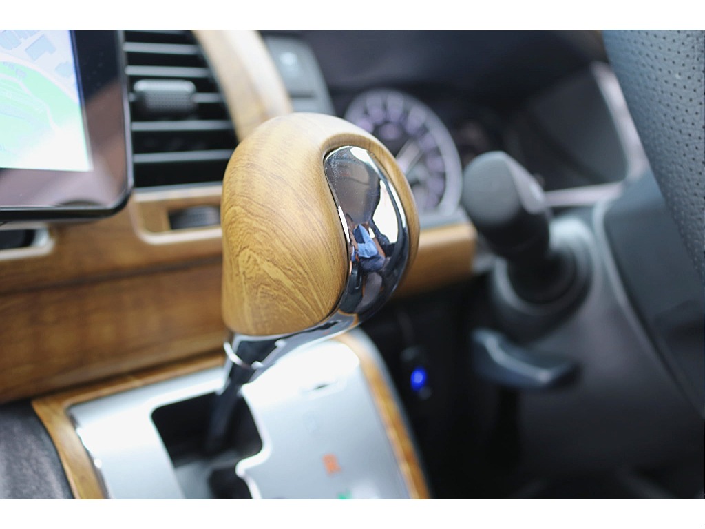 ＦＬＥＸ　黄木目インテリア３点セット　ナビパネル　シフトノブ　ステアリング　車内を明るく彩ります♪