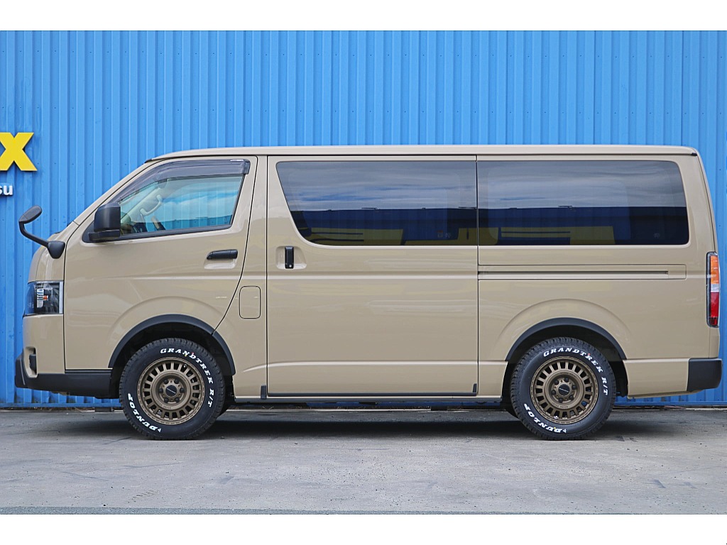 R6年式　ハイエースバン　S-GL　アースカラーパッケージ　オールベージュカスタム♪