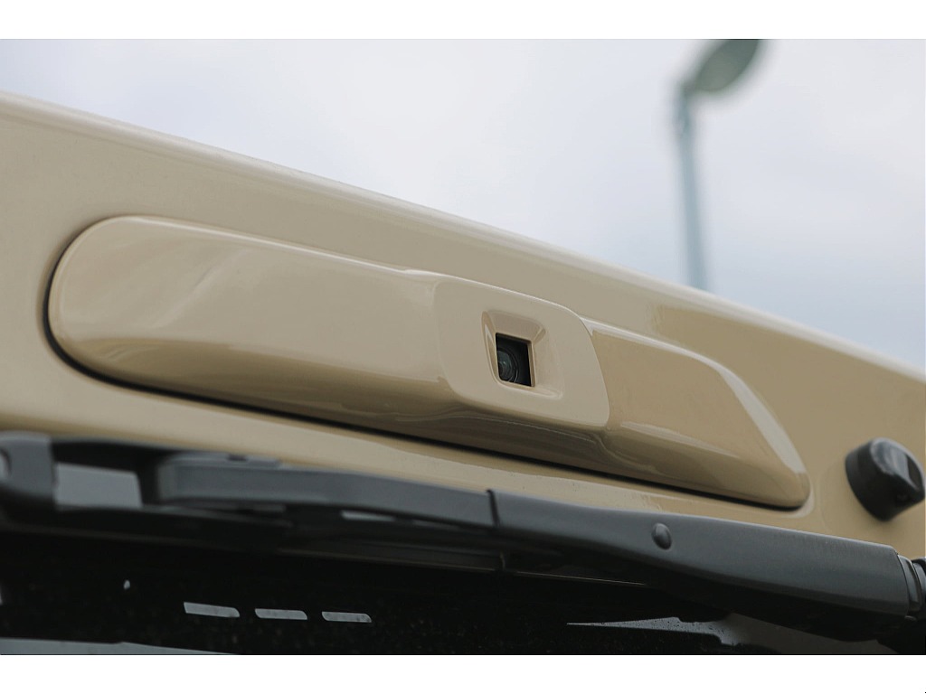 純正デジタルインナーミラー　車両後方カメラの映像をインナーミラー内のディスプレイに表示♪