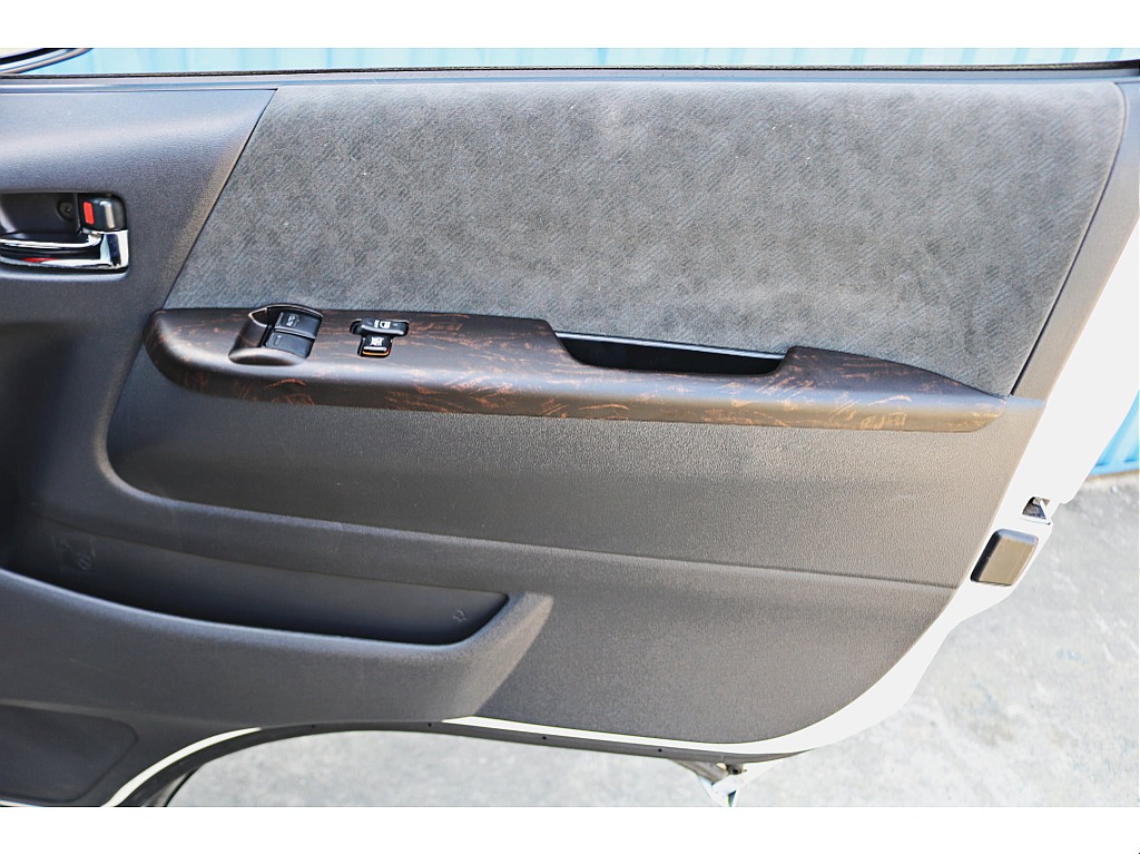 ＦＬＥＸ　艶消しマホガニー黒木目インテリア３点セット　ナビパネル　シフトノブ　ステアリング　インパネ周りをシックに統一します♪