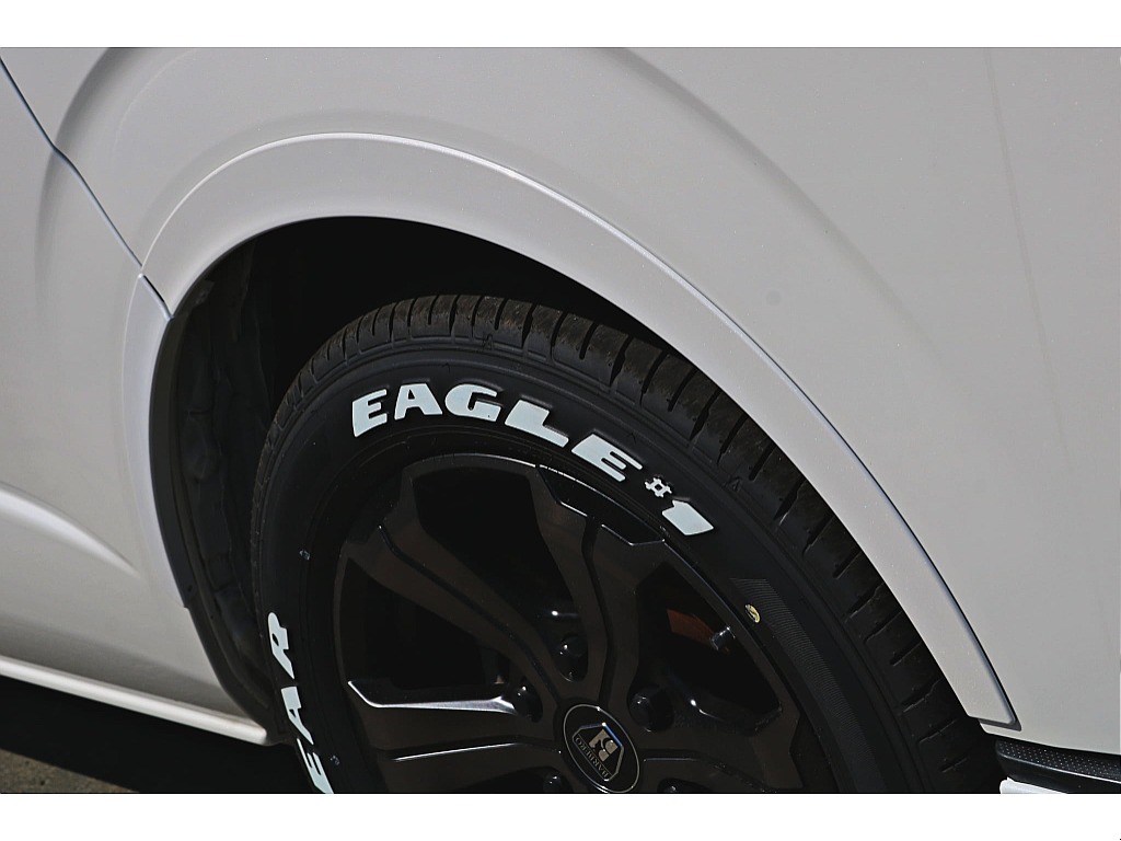 ＦＬＥＸ　オーバーフェンダー　前後２５ｍｍのダウンフェンダーの為ローダウンの視覚効果もあり♪