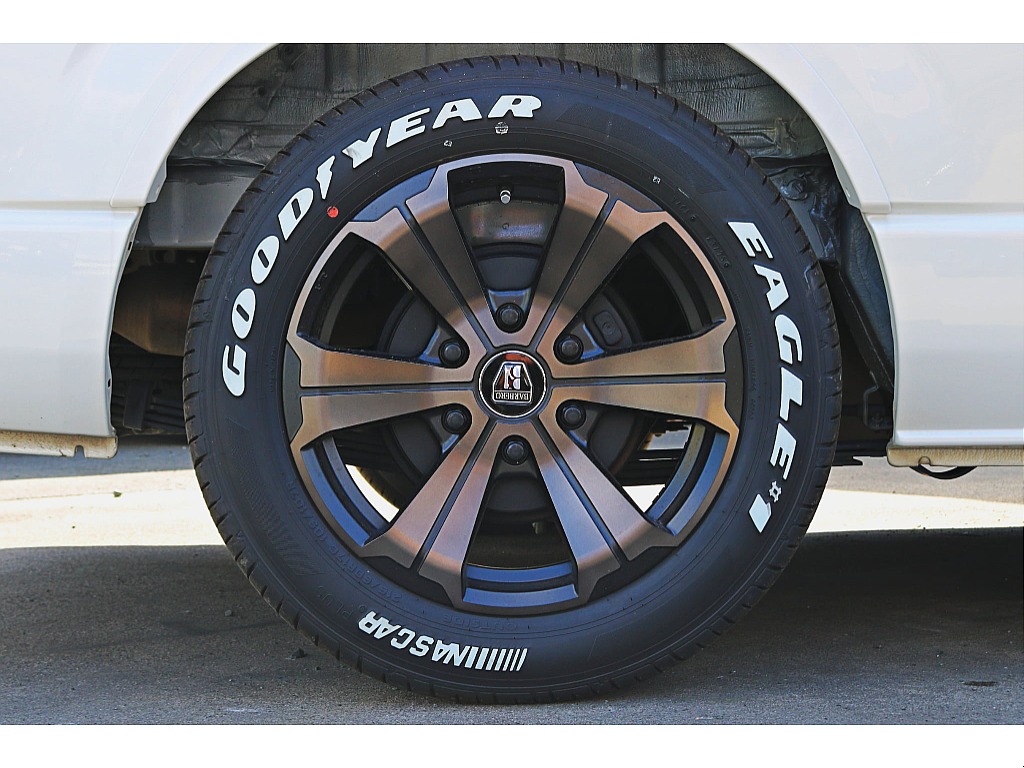 バルベロ　アーバングランデホイール　１７インチ　×　グッドイヤー　ナスカータイヤ♪