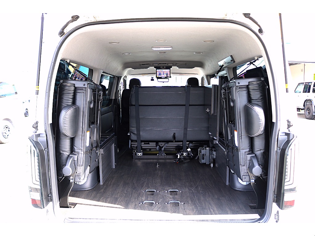 R5年式　ハイエースワゴンGL　内装架装【VER2】＆オリジナルカスタム♪