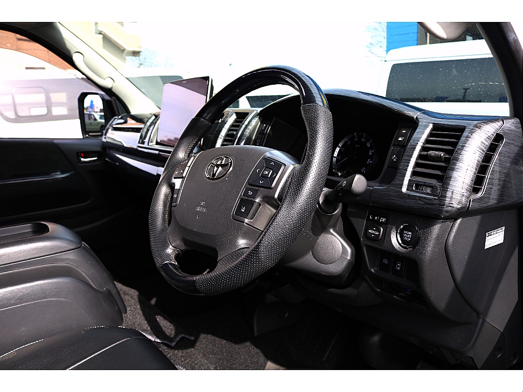 R5年式　ハイエースワゴンGL　内装架装【VER2】＆オリジナルカスタム♪