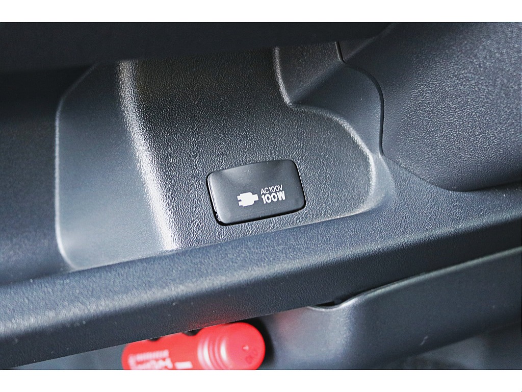 ＡＣ１００Ｖ電源、標準装備です♪