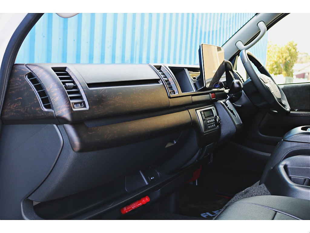 ＦＬＥＸ　艶消しマホガニー黒木目インテリア３点セット　ナビパネル　シフトノブ　ステアリング　インパネ周りをシックに統一します♪