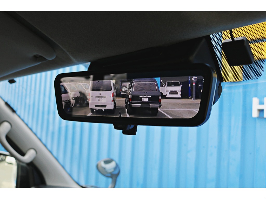 純正バックモニター内蔵デジタルインナーミラー♪