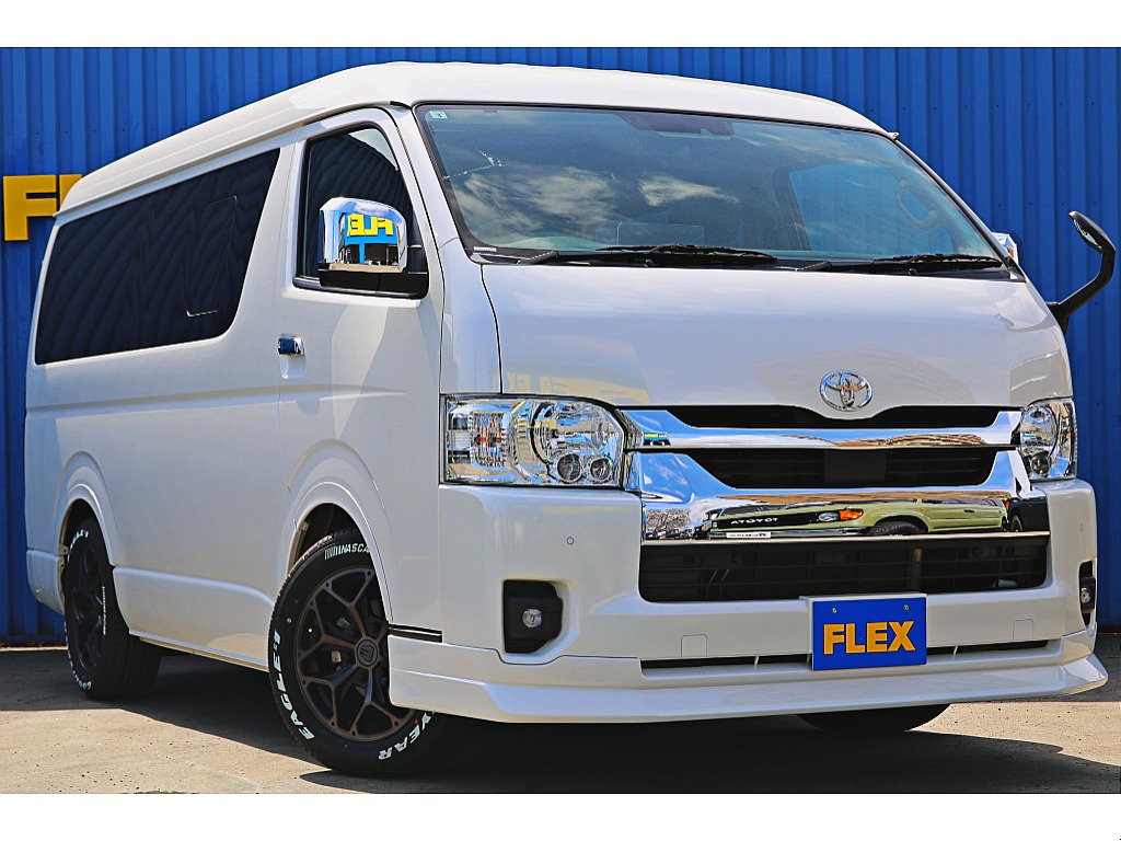 令和5年式ハイエースワゴン　ローダウンカスタム＆大型ナビ搭載♪