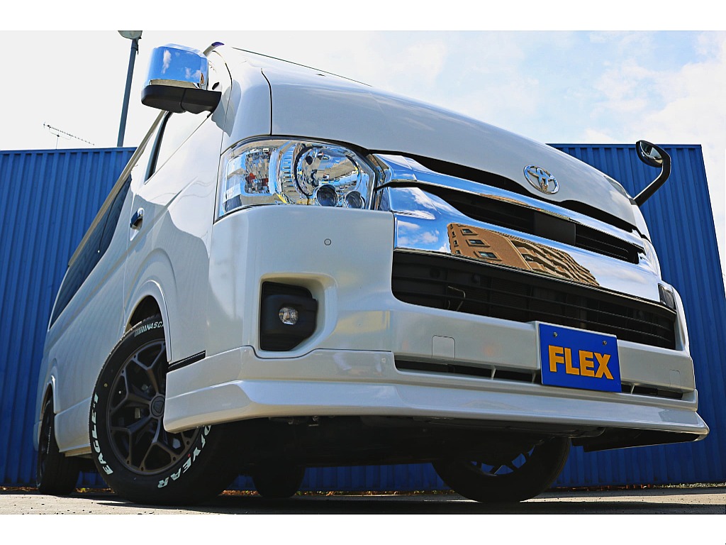 令和5年式ハイエースワゴン　ローダウンカスタム＆大型ナビ搭載♪