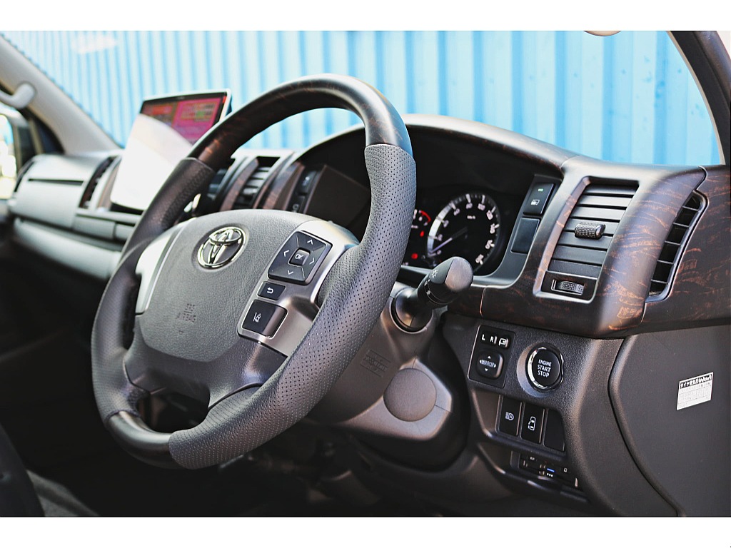 ＦＬＥＸ　艶消しマホガニー黒木目インテリア３点セット　ナビパネル　シフトノブ　ステアリング　インパネ周りをシックに統一します♪