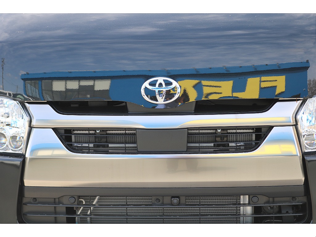 R7年式　ハイエースバン　ダークプライムS　ディーゼル2WD　FLEXオリジナルカスタム♪