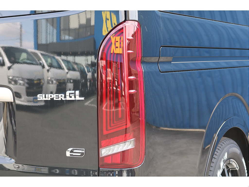 R7年式　ハイエースバン　ダークプライムS　ディーゼル2WD　FLEXオリジナルカスタム♪