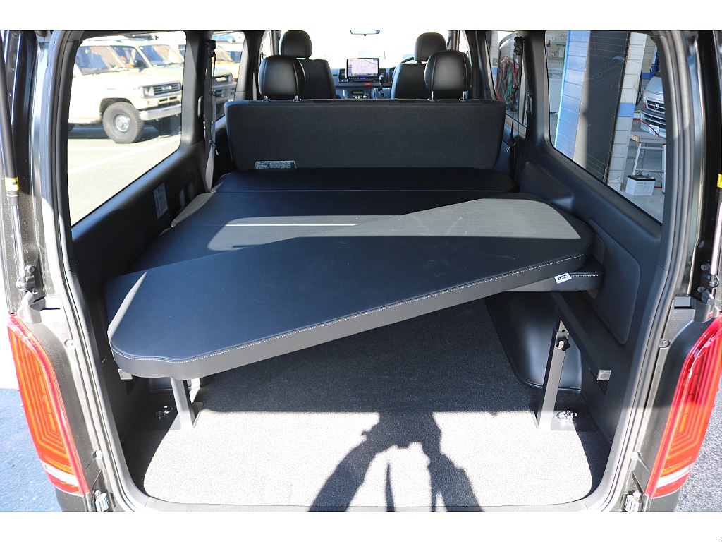 R7年式　ハイエースバン　ダークプライムS　ディーゼル2WD　FLEXオリジナルカスタム♪