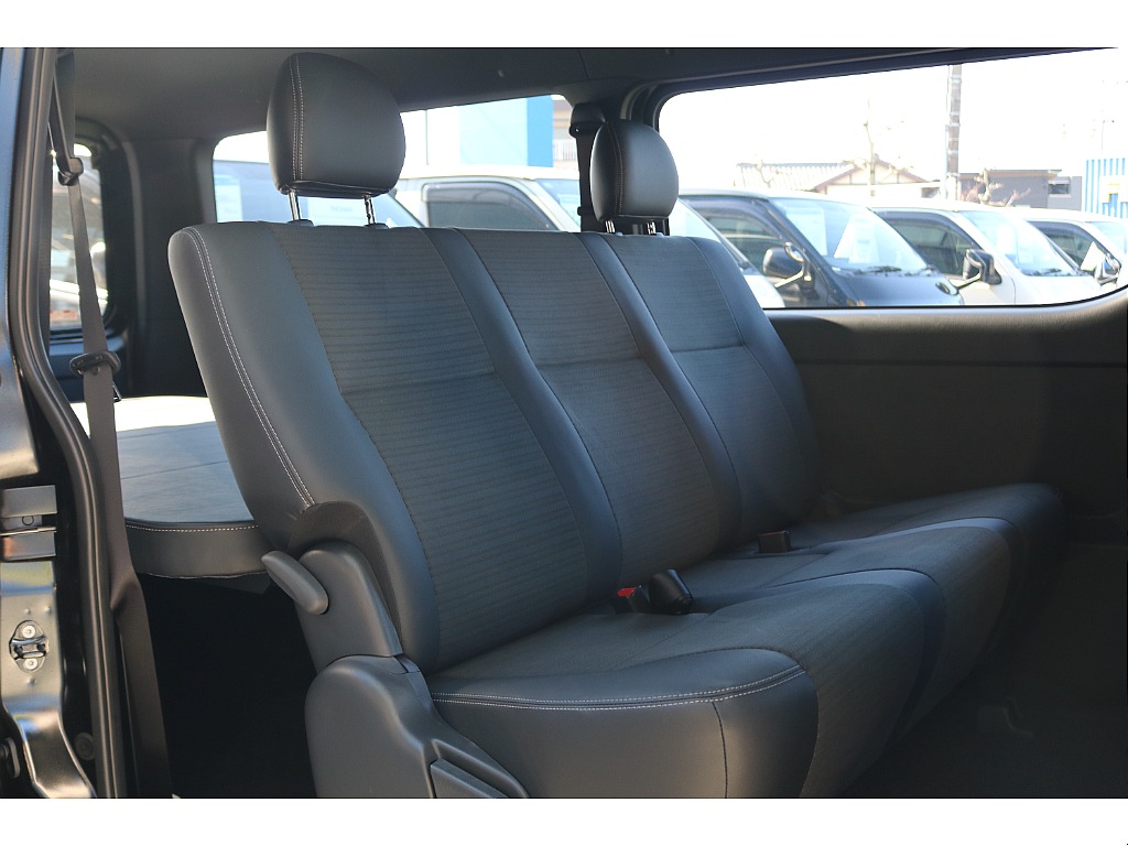 R7年式　ハイエースバン　ダークプライムS　ディーゼル2WD　FLEXオリジナルカスタム♪