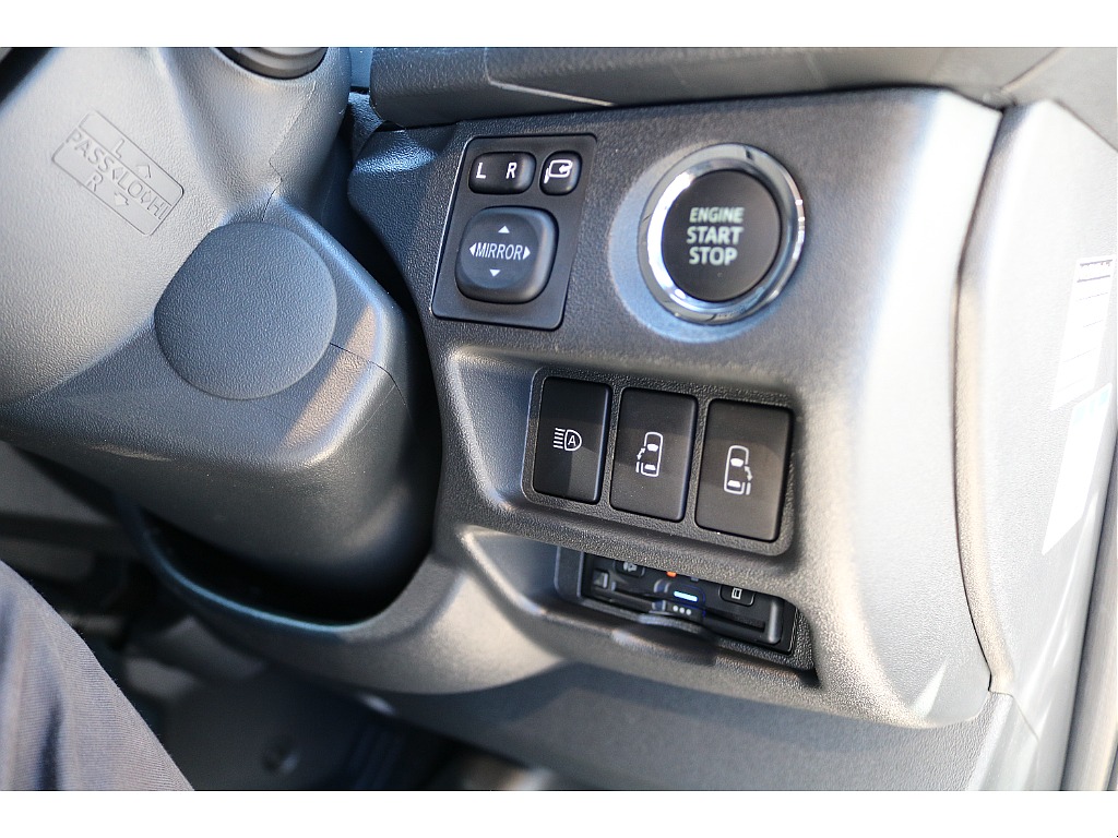 R7年式　ハイエースバン　ダークプライムS　ディーゼル2WD　FLEXオリジナルカスタム♪