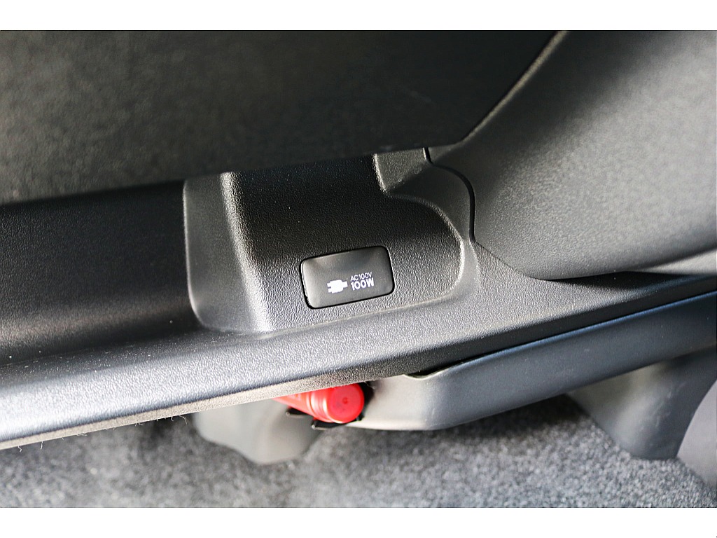 ＡＣ１００Ｖ電源、標準装備です♪