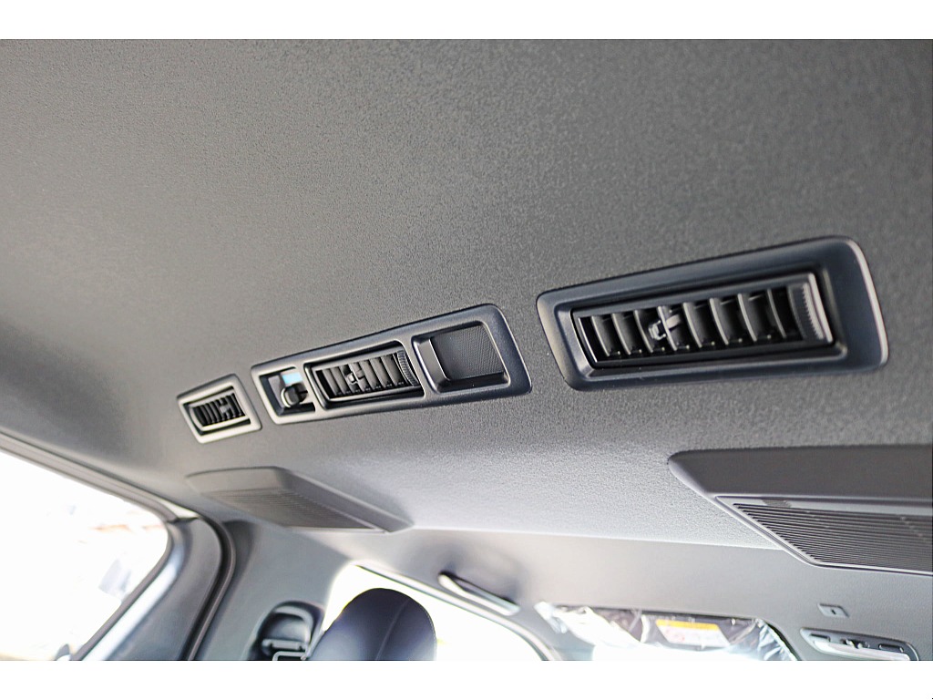 R8年式ハイエースバン　ダークプライムⅡガソリン2WD　FLEXオリジナルカスタム＆大画面ナビ♪