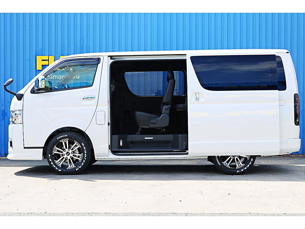 R8年式ハイエースバン　ダークプライムⅡガソリン2WD　FLEXオリジナルカスタム＆大画面ナビ♪