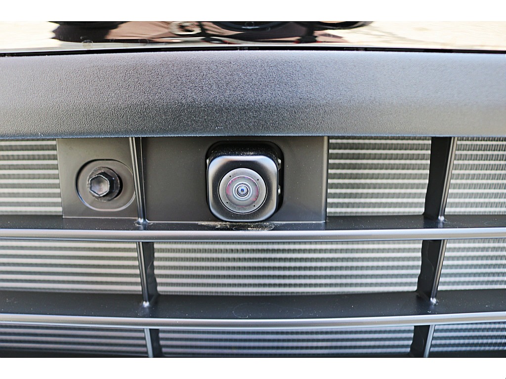 パノラミックビューモニター装備　運転席からの目視だけでは見にくい車両周辺の状況をリアルタイムで表示♪