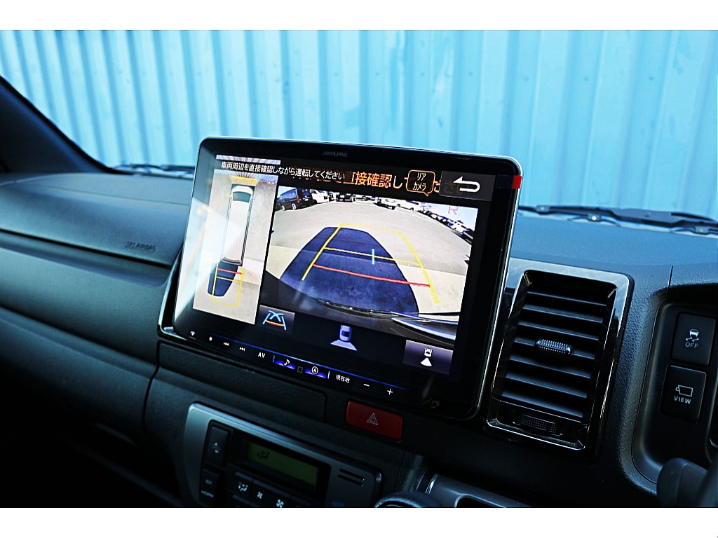 R4年式　ハイエースバン　ダークプライム2　車中泊カスタム＆大型ナビカスタム♪