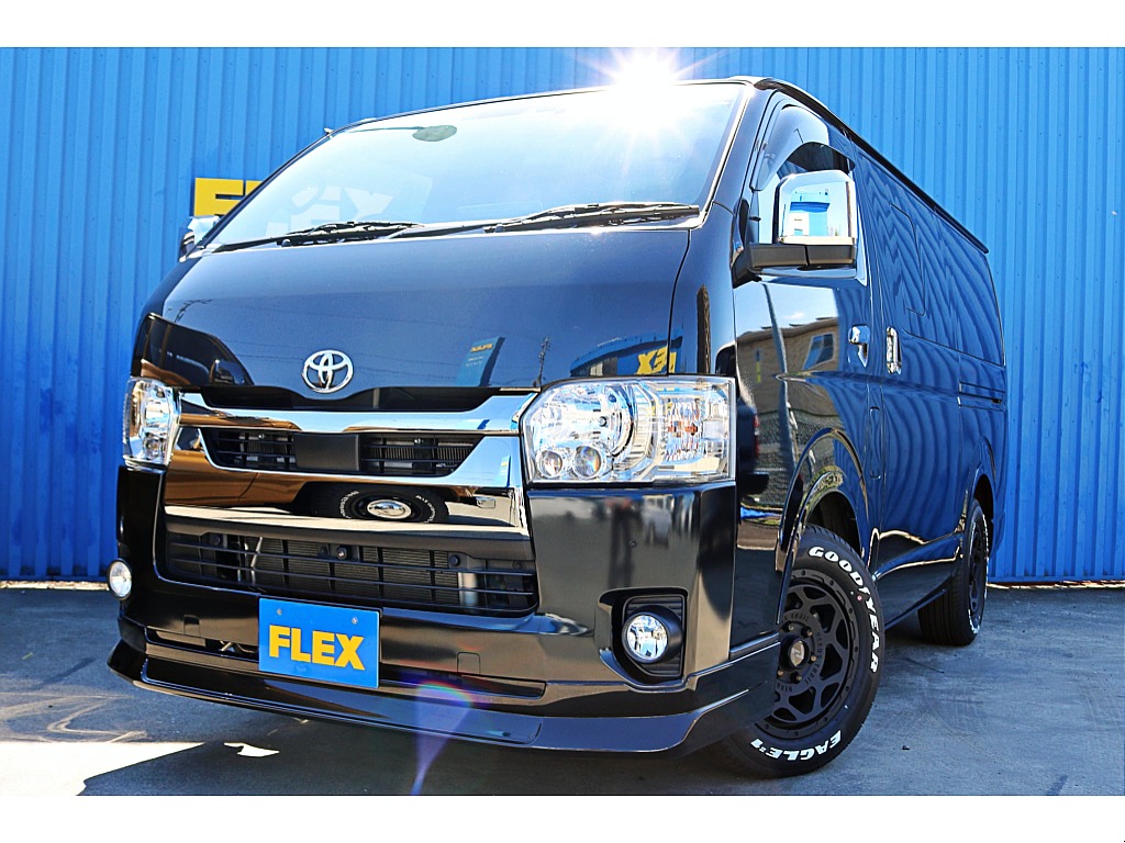 R4年式　ハイエースバン　ダークプライム2　車中泊カスタム＆大型ナビカスタム♪