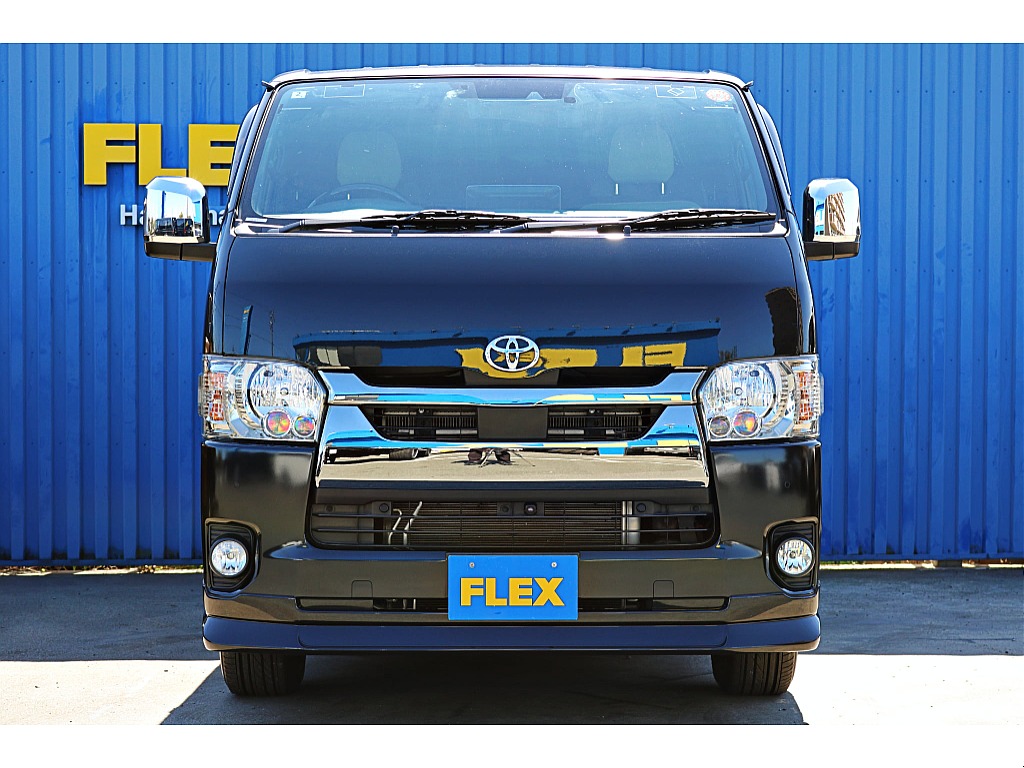 R4年式　ハイエースバン　ダークプライム2　車中泊カスタム＆大型ナビカスタム♪