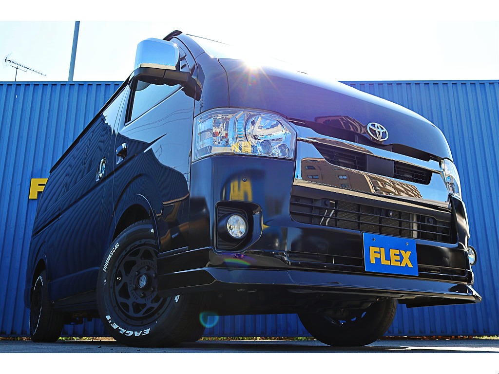 R4年式　ハイエースバン　ダークプライム2　車中泊カスタム＆大型ナビカスタム♪