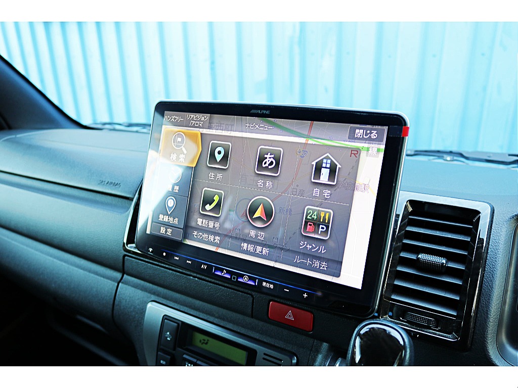 R4年式　ハイエースバン　ダークプライム2　車中泊カスタム＆大型ナビカスタム♪